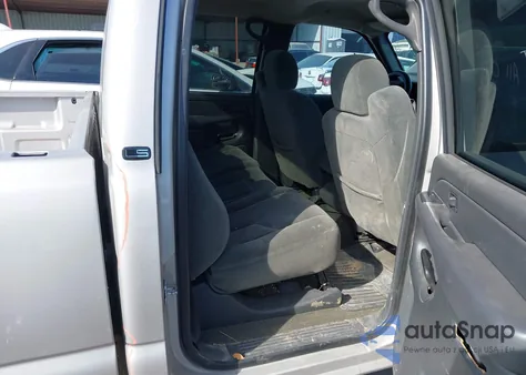 2004 Chevrolet Silverado 2500 Ls z USA, uszkodzony, nr VIN 1GCGC23U94F176306